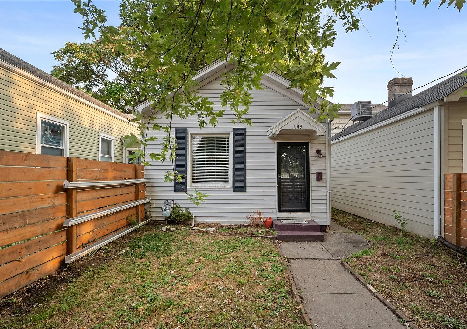 2 Bed 2 Bath Home — Photo 1