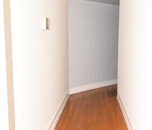 3rd image of 2106 W Wilson Ave #3