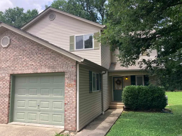 1043 N Forest View Dr N, Ellettsville, IN 47429