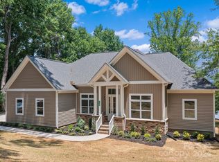7358 Woodchuck Rd, Denver, NC 28037