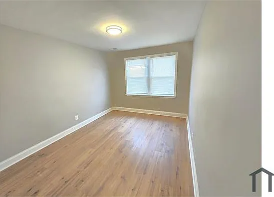 1 bed, $1,000 — Photo 4
