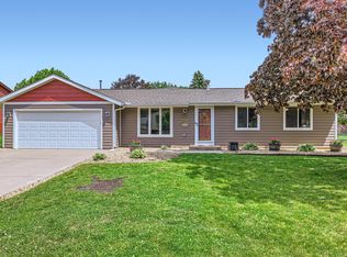 8210 Comstock Way, Inver Grove Heights, MN 55076