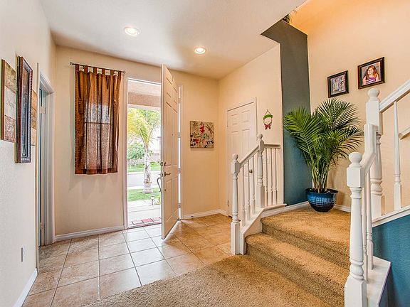 5th image of 41008 Chambord Dr