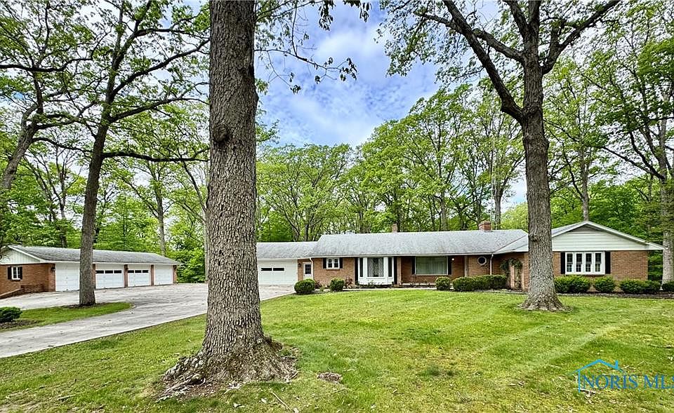 1st image of 228 Riverdale Dr