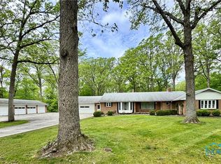 228 Riverdale Dr, Defiance, OH 43512