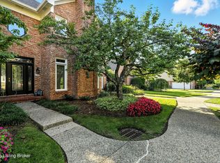 142 Promenade Ct, Louisville, KY 40223