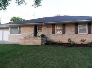 1734 N 12th St, Beatrice, NE 68310