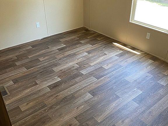 4th image of 303 Lee Road 232