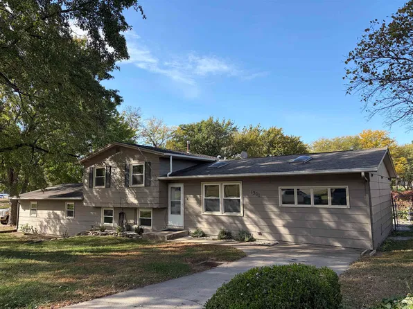 1301 10th St, Clay Center, KS 67432