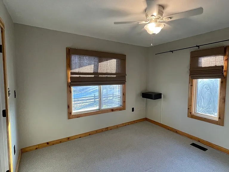 200 W 1st St — Photo 9