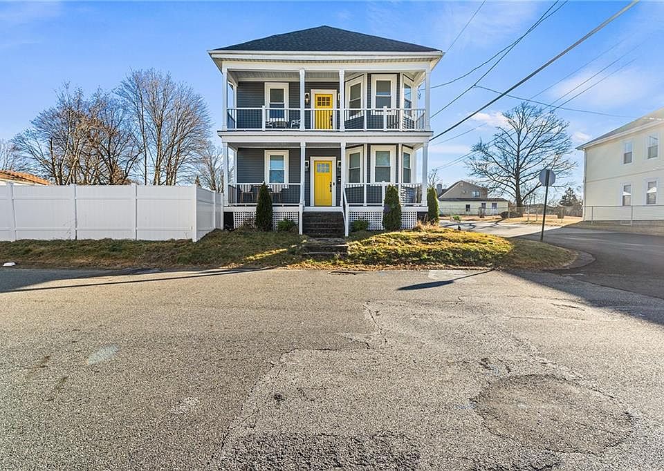 1st image of 93 Humbert St