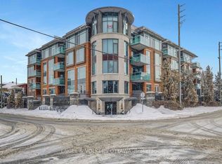 295 Mackay St #204, Ottawa, ON K1M2B7