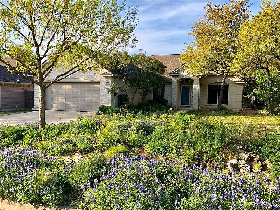 1st image of 5605 Travis Green Ln