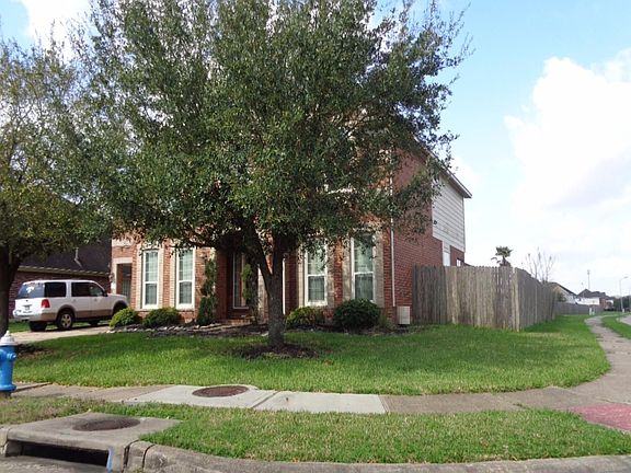 3rd image of 4002 Dogwood Bough Ln