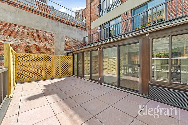 Rented by (Legacy) Elegran | media 3