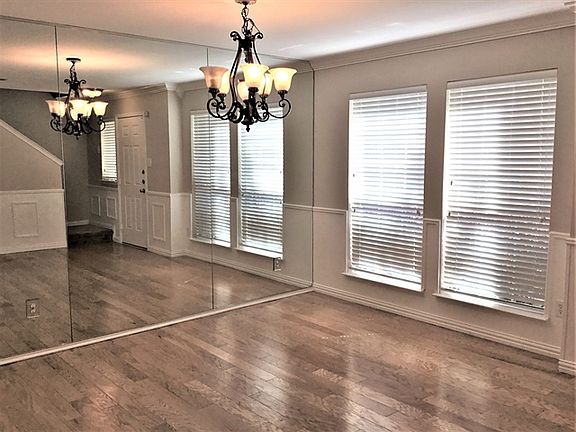 3rd image of 703 Fireberry Dr
