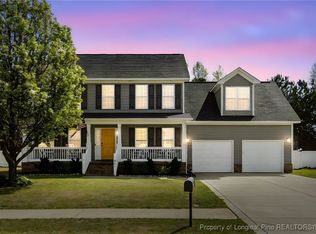 211 Thorncliff Dr, Raeford, NC 28376