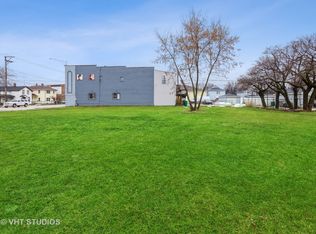 456 Collins St, Joliet, IL 60432