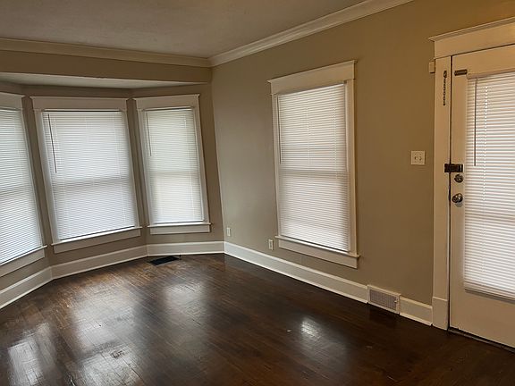 4th image of 46 N Sheffield Ave