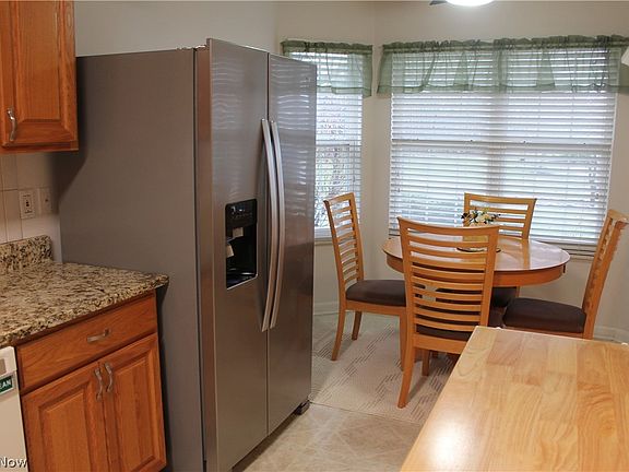 4th image of 8794 Basswood Pl