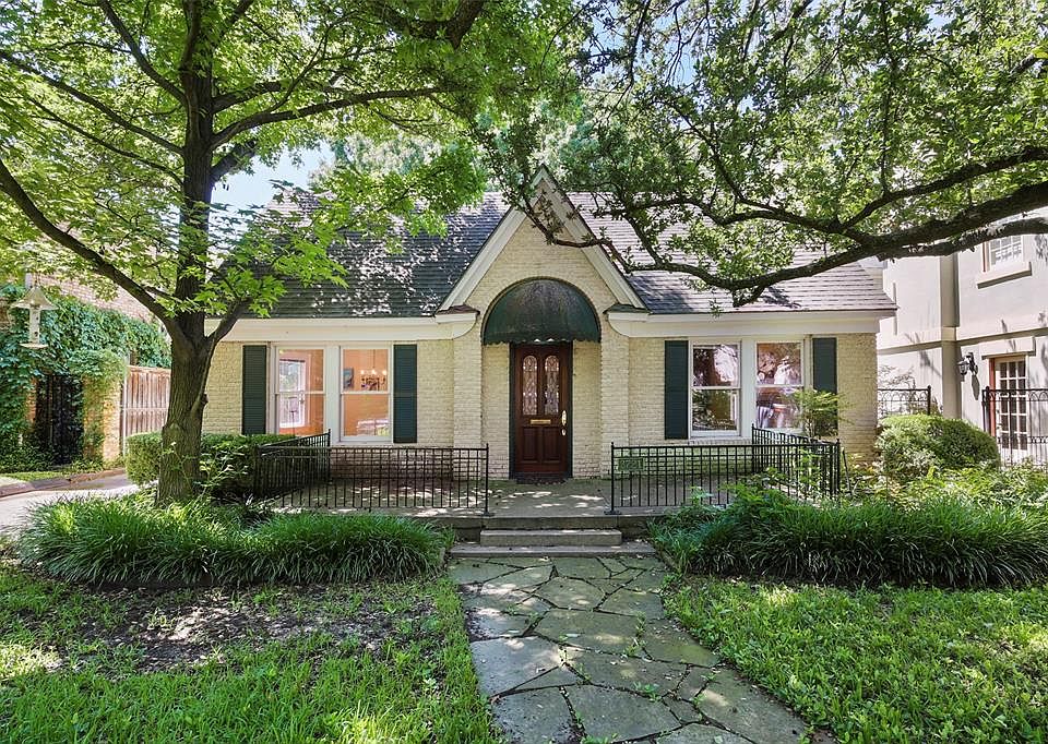 1st image of 3721 Normandy Ave