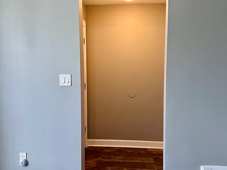 4613 S Emerald Ave #1 — Photo 3