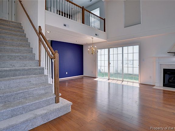 3rd image of 104 Waters Edge Dr