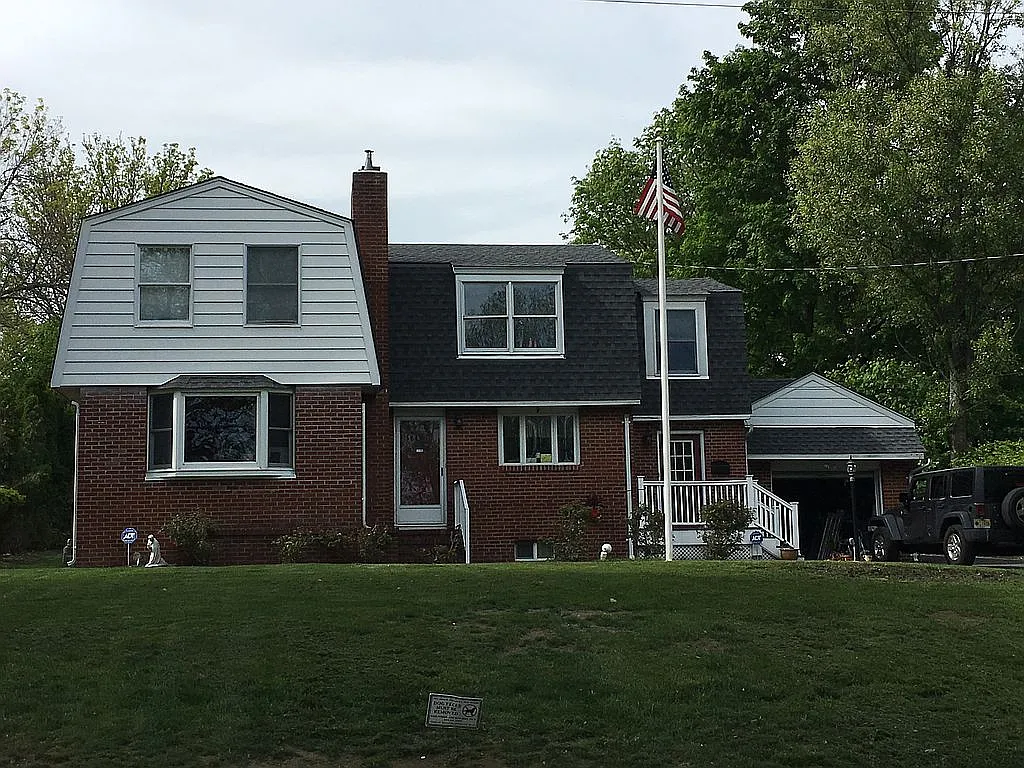 132 South Ter photo 1