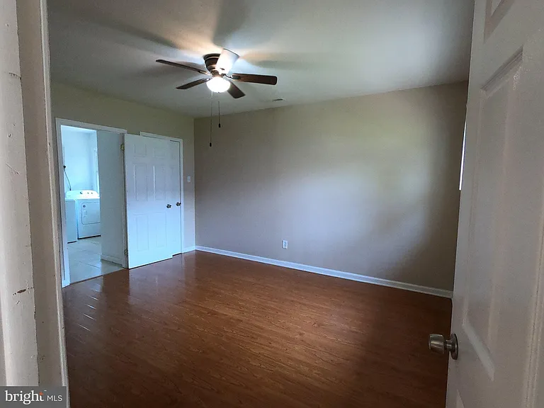 436 S Suffolk Dr — Photo 25