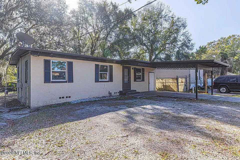 3 bed, 1.0 bath, 900 sqft, $1,500 — Photo 3