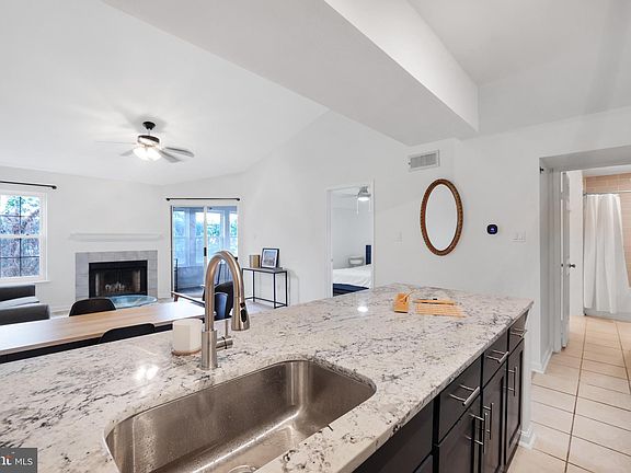 3rd image of 3315 Wyndham Cir APT 4225