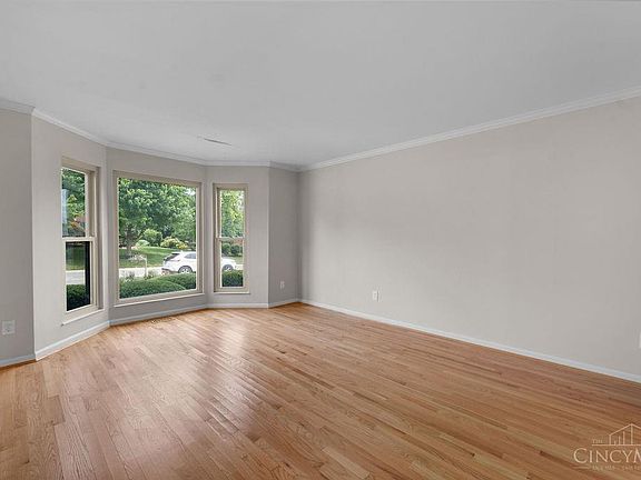 5th image of 8092 Thistlewood Dr