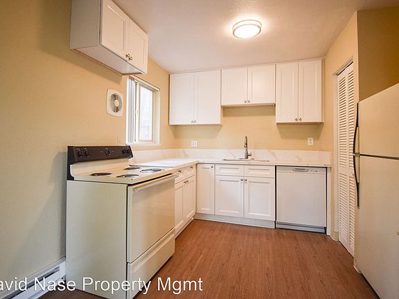 4th image of 9425 SW Tauchmann St APT I