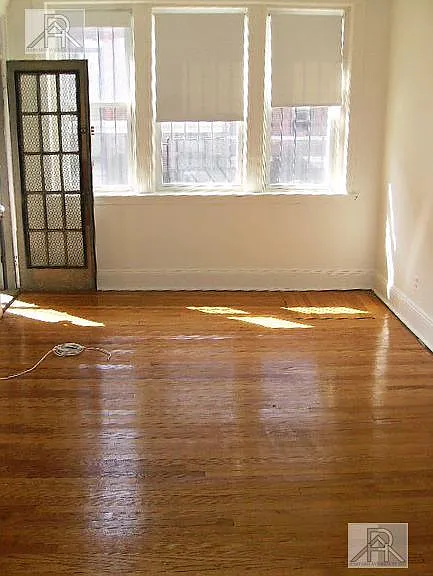 127 Sutherland Rd #A — Photo 7