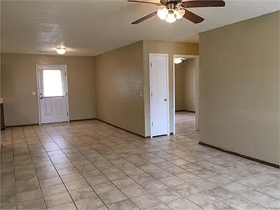 1571B Shannon St — Photo 2