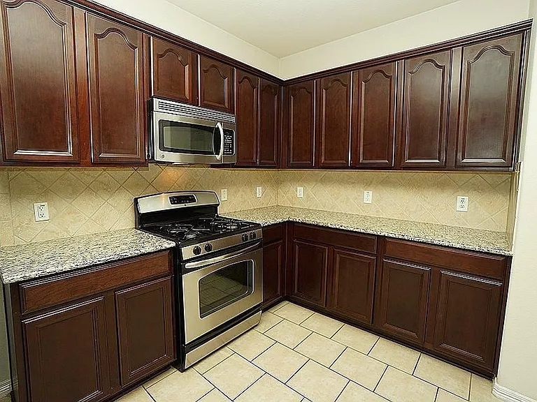 4022 Regal Stone Ln — Photo 6
