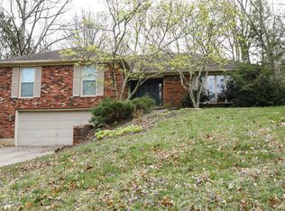 1204 Constitution Dr, Louisville, KY 40214