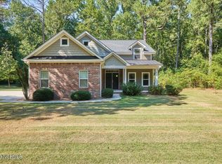 835 Woodduck Rd, Vass, NC 28394
