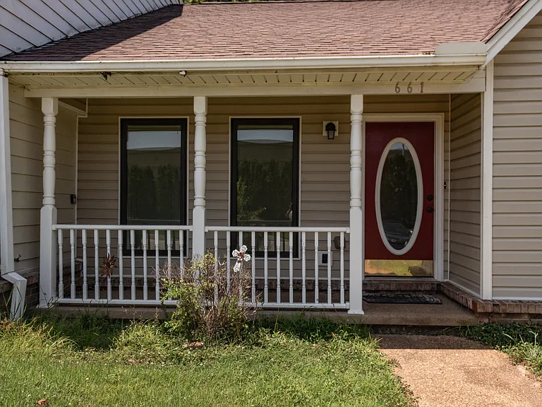 661 Walker Rd — Photo 8