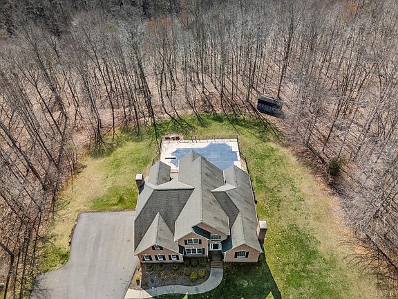 2nd image of 193 Hundley Ln