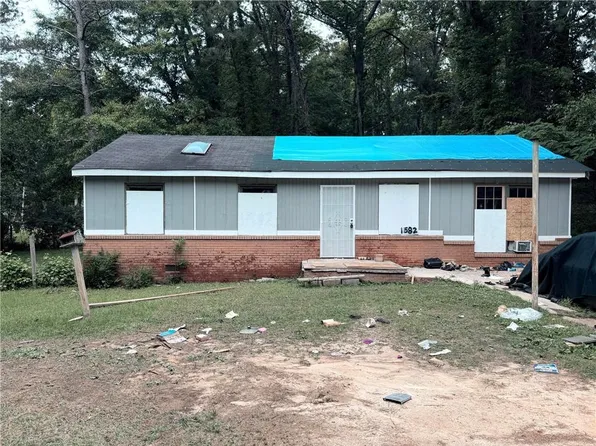 1582 Bridgeport Dr NW, Atlanta, GA 30318