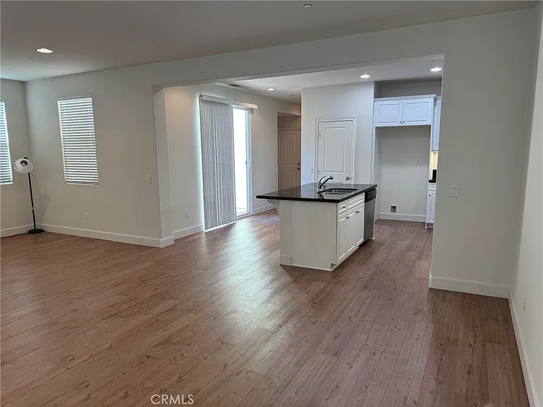 759 E Sierra Madre Ave — Photo 4