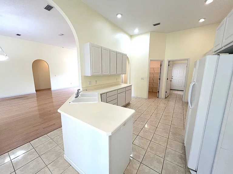 87 Rose Dr — Photo 25