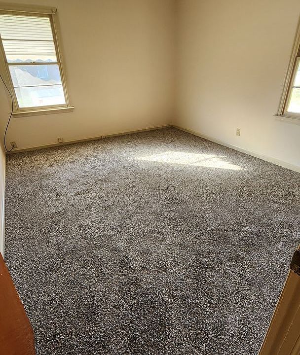 2nd image of 2301 4th Ave