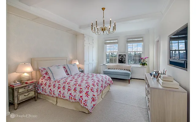 Sold by Douglas Elliman | media 7