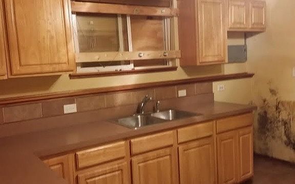 4th image of 14531 S Dearborn St