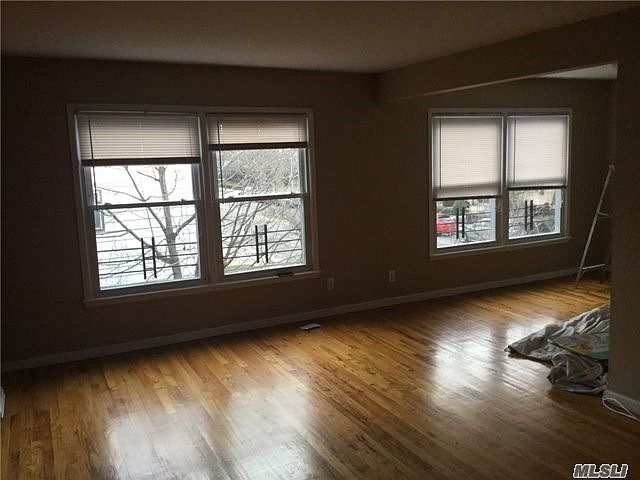 1st image of 21417 23rd Ave