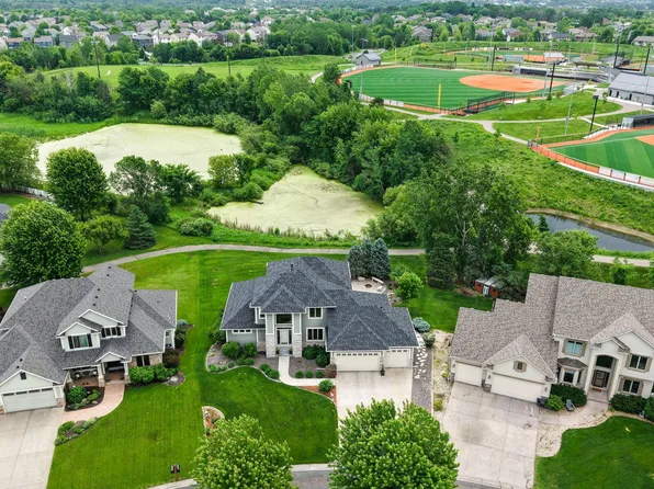 6786 Yellowstone Ln N, Maple Grove, MN 55311