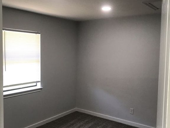 4th image of 203 Maler Rd #13