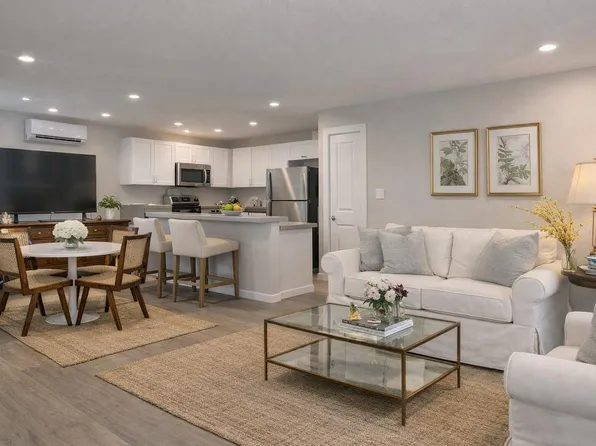 645 E 11th 1/2 St #5, Houston, TX 77008